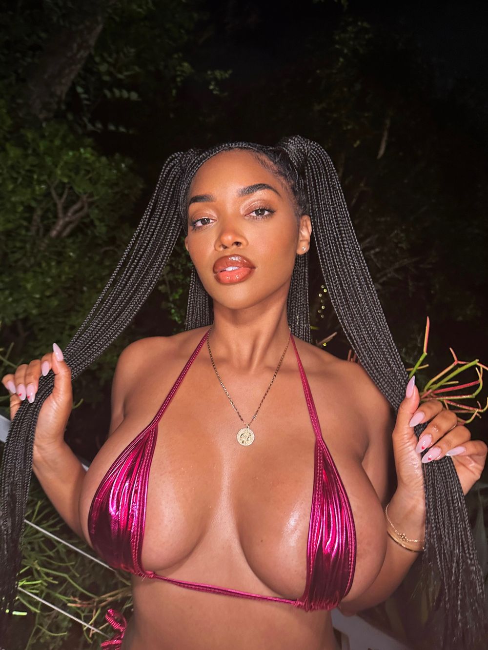 veniceg OnlyFans - Free Trial - XXX Photos | FansMetrics.com