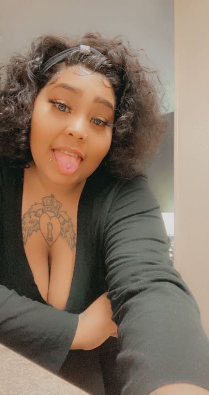 beautifulroyalty OnlyFans picture