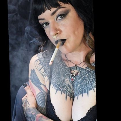 smokinglace OnlyFans picture