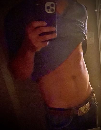 ididitforthev OnlyFans picture