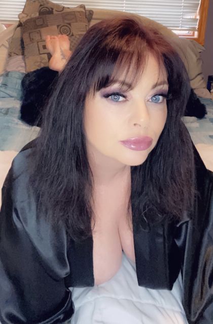 hockeydoll66 OnlyFans picture