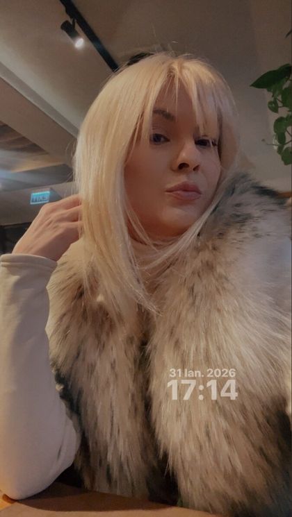 jasminerouge OnlyFans picture