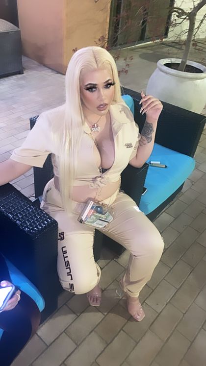 nikkitheedoll OnlyFans picture