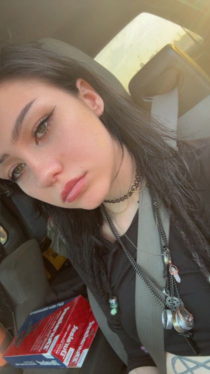 jwrldbtch OnlyFans picture