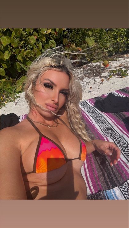 theyluvvvtee OnlyFans picture