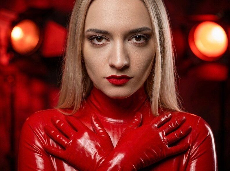 lollyjully OnlyFans profile picture
