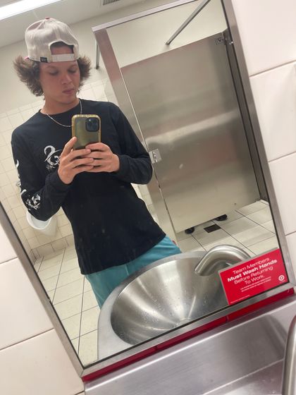 u197145390 OnlyFans picture