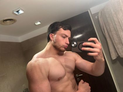 thomyhung OnlyFans picture