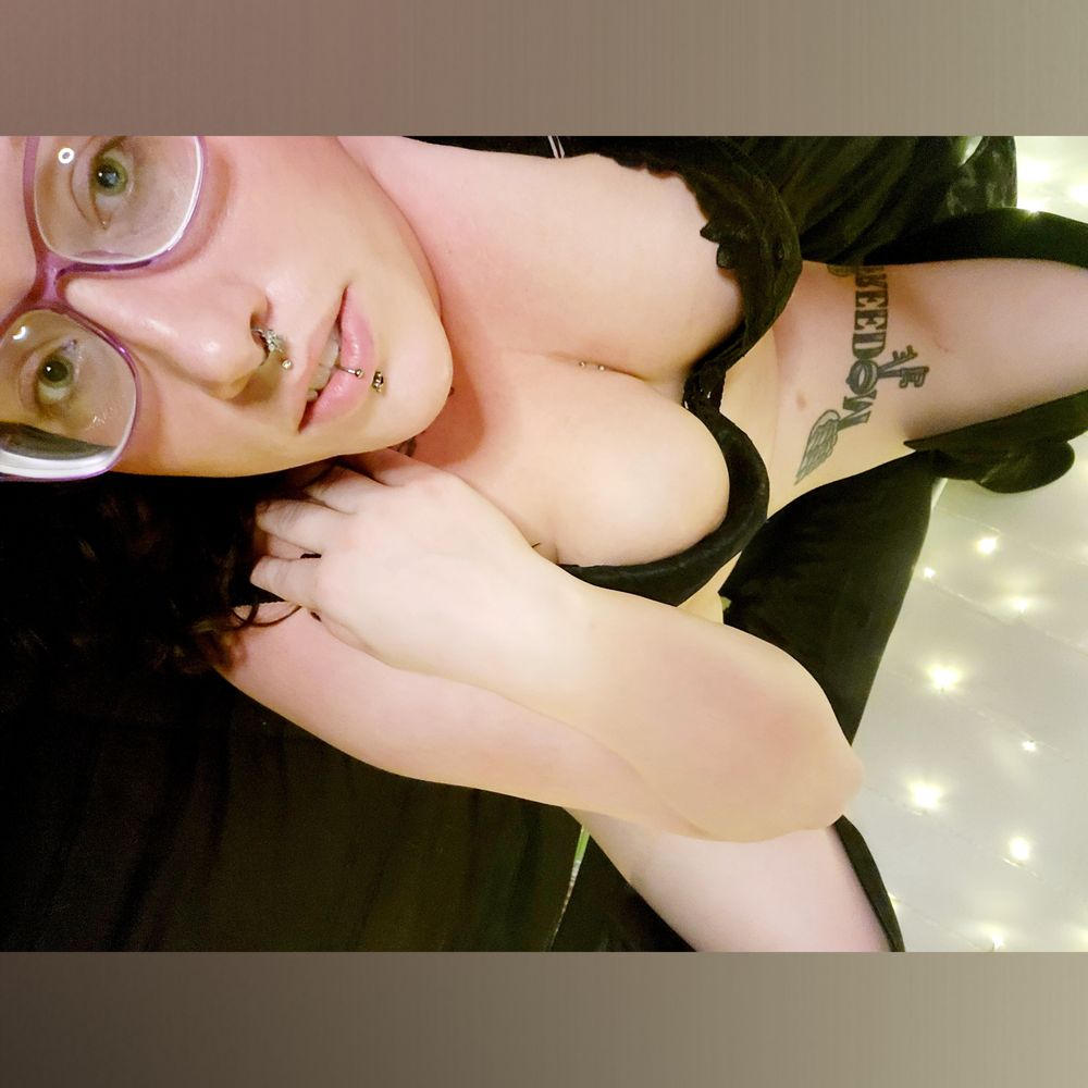 crimson_rogue3 OnlyFans profile picture