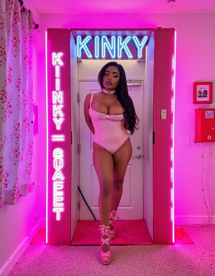 monetfontaine OnlyFans picture