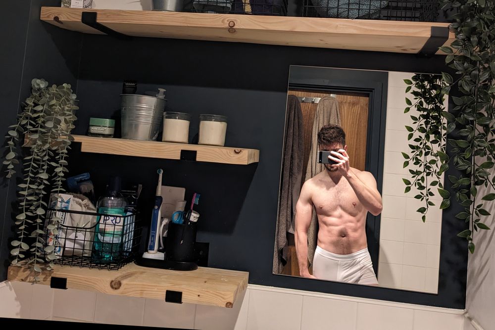 cheekybathroomselfies OnlyFans profile picture