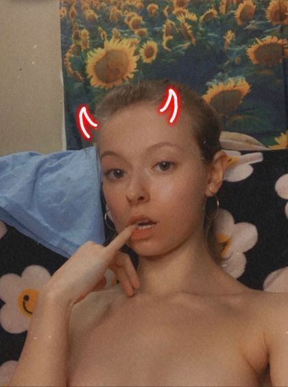 skinnieminnie242 OnlyFans picture