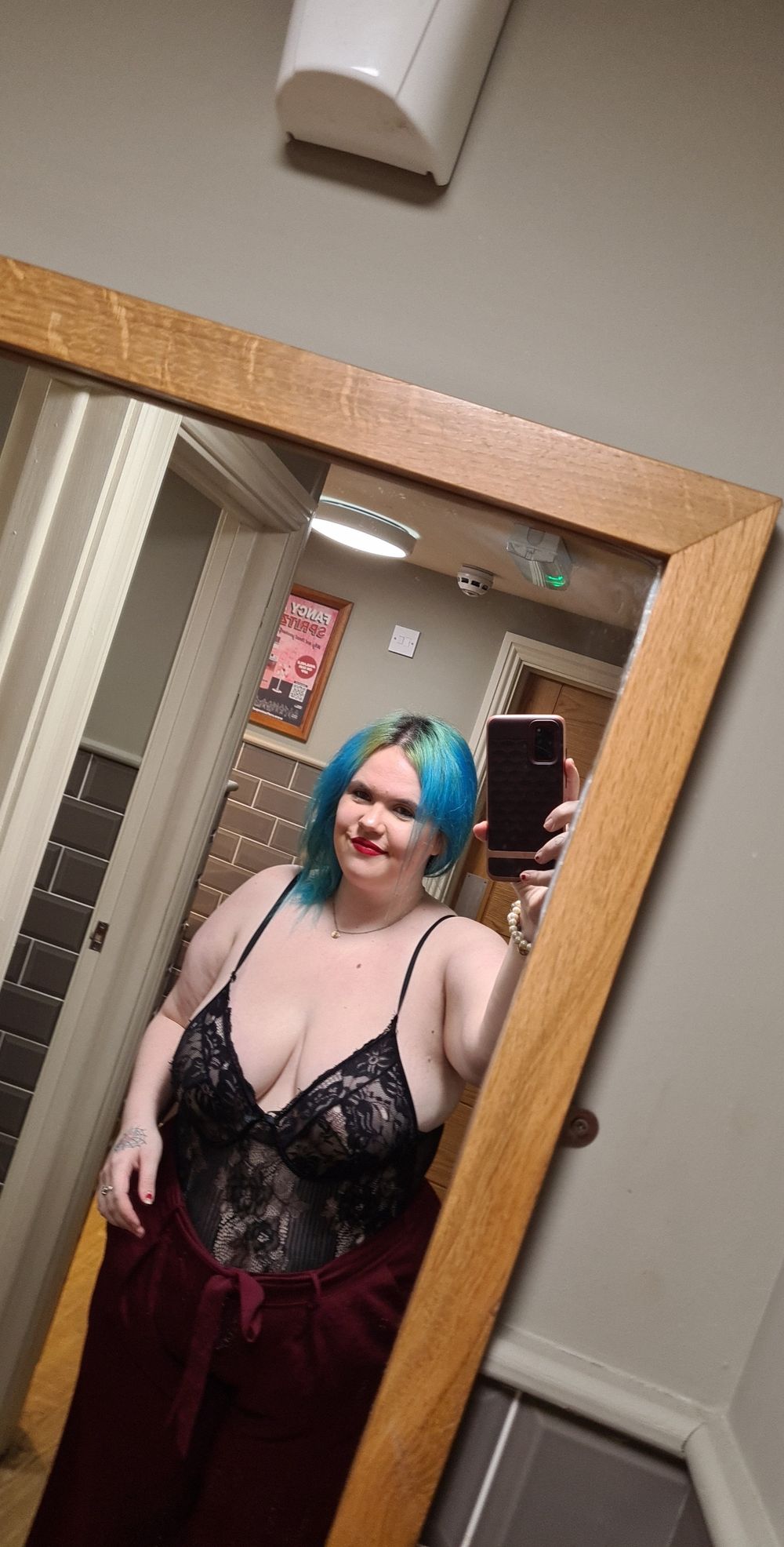 elleneacton91 OnlyFans profile picture