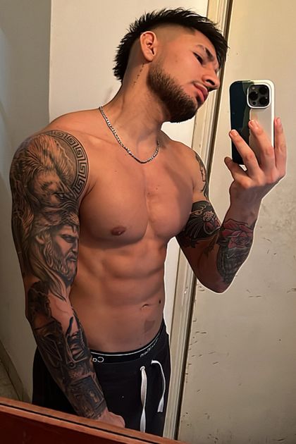 oliveroutcontext OnlyFans picture