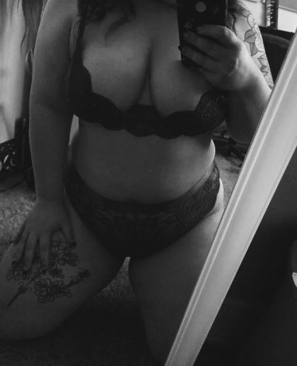 gracefullyinked OnlyFans picture