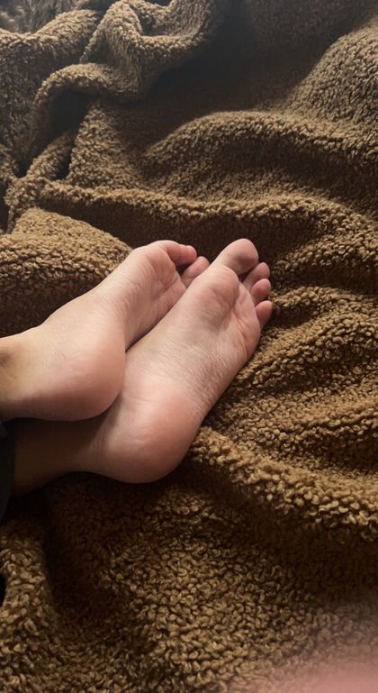 fineassfeet18 OnlyFans picture