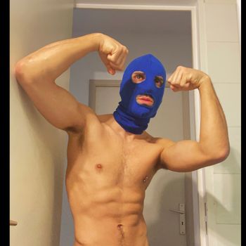 Xl_hood_boner