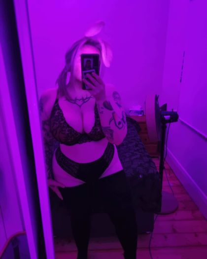 xxbigtittygfxx OnlyFans picture