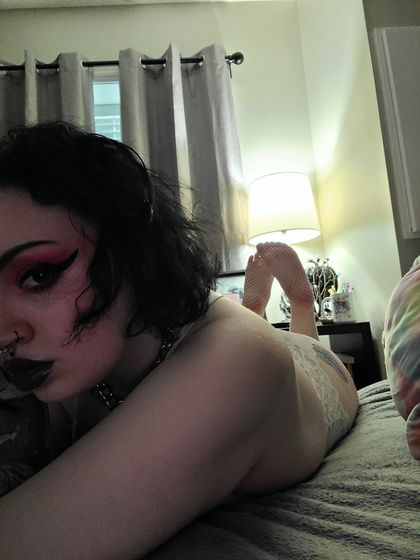 smokingstella98 OnlyFans picture