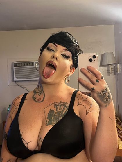 realspiderwebs OnlyFans picture
