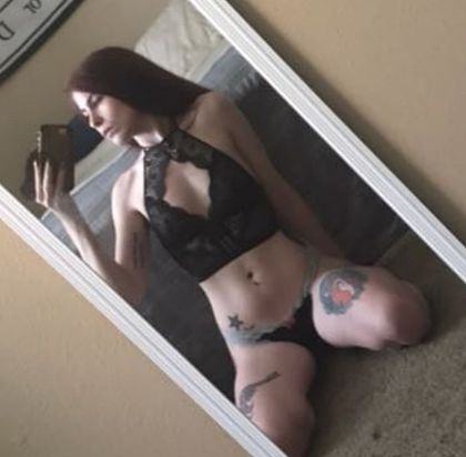 theredvelvetvixen OnlyFans picture