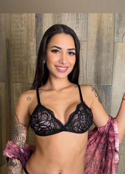 heyitsninaa OnlyFans picture