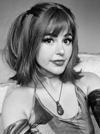 eve-evans OnlyFans - Free Trial - Photos - Socials | FansMetrics.com