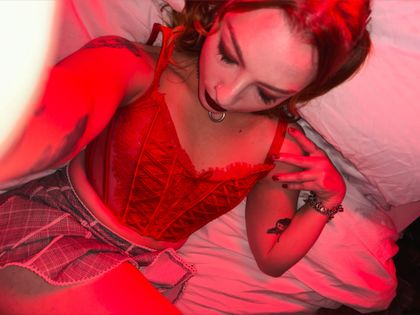embersabove OnlyFans picture