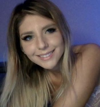 Allie Anders VIP