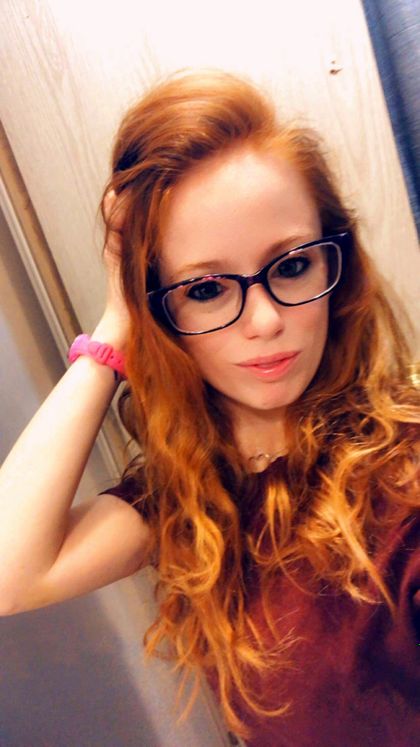 feistylilredfree OnlyFans picture