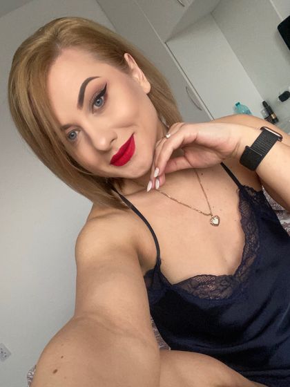 catwithblueyesk OnlyFans picture