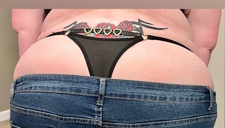 cherrycurves44ddd OnlyFans profile picture