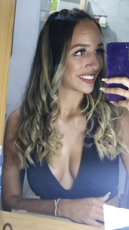 laauana OnlyFans picture