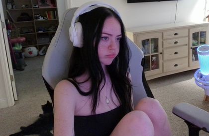 happything OnlyFans picture