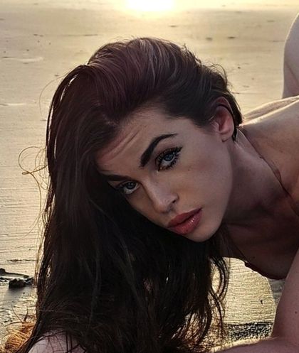 kiki-4-2-0 OnlyFans picture