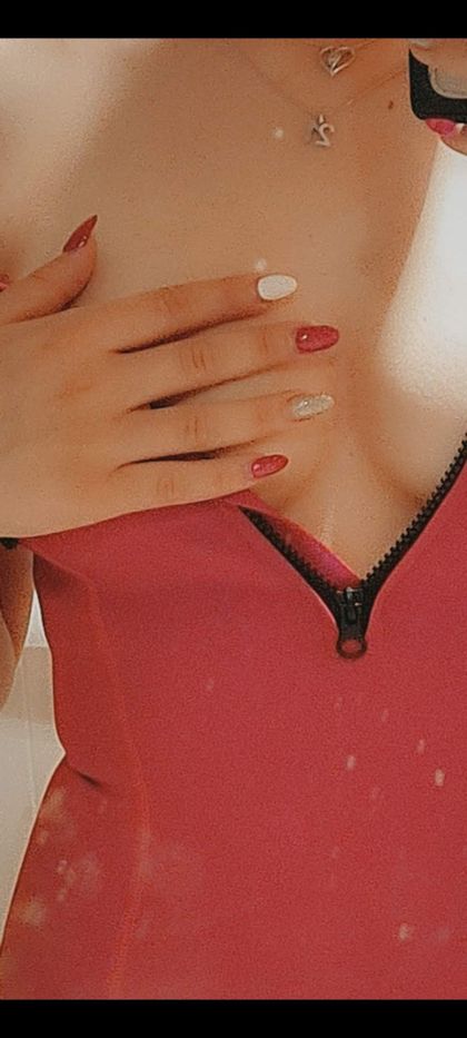 deelove2 OnlyFans picture