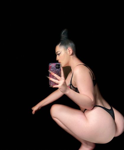 mztres OnlyFans picture