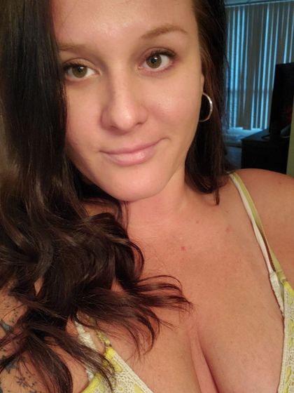 tinyt28 OnlyFans picture