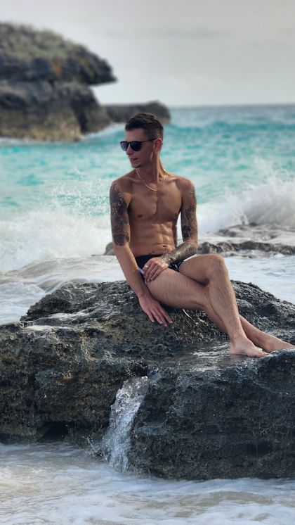 brandon9370 OnlyFans picture