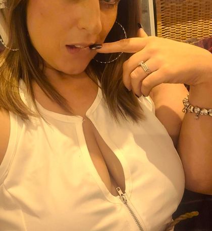 hotwife_nicole_uk OnlyFans picture