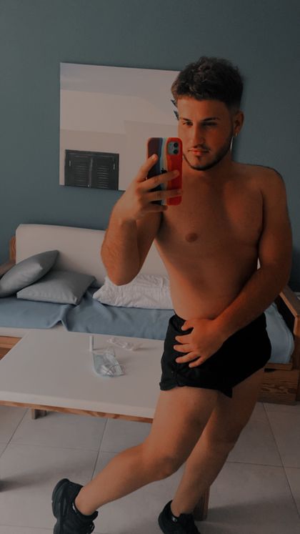 peti_b18 OnlyFans picture