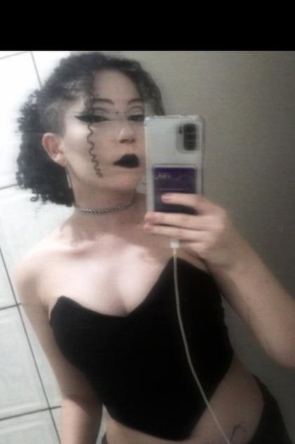 katiephoenix OnlyFans picture