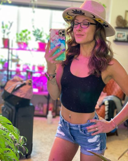 peekingonjemma OnlyFans picture