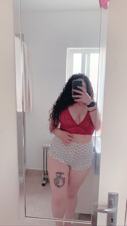 carolinevb OnlyFans picture
