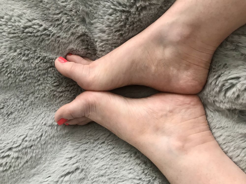 small_feet_treat OnlyFans profile picture