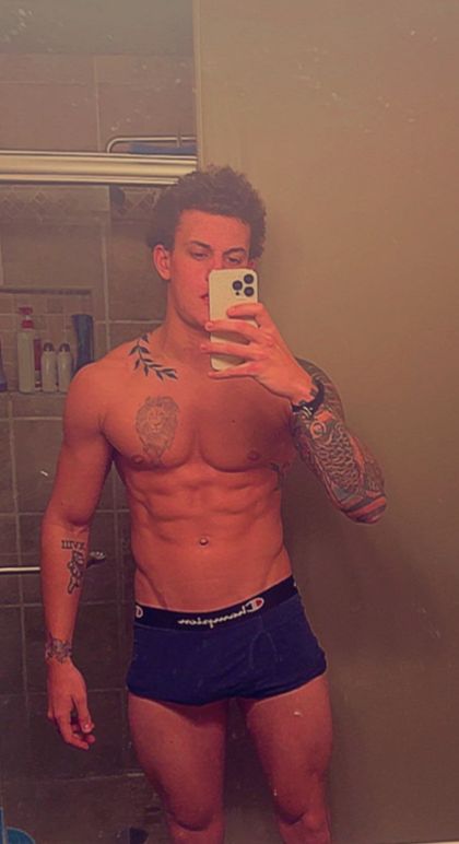 yuhfeelmeh OnlyFans picture