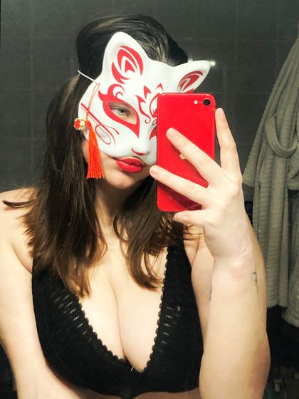rosyfoxxx OnlyFans picture