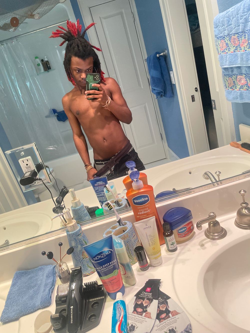theinfamustray OnlyFans profile picture