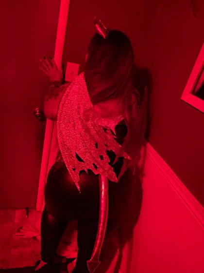 nikki8081 OnlyFans picture