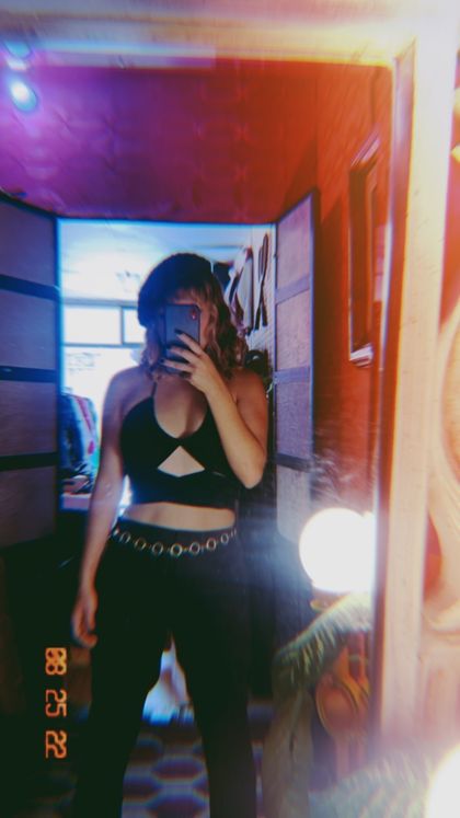 nimasaa_24 OnlyFans picture